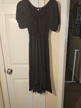 Daisy Fuentes Black Tiered Midi Dress with Puff Sleeves